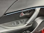 Peugeot e-2008 EV GT Pack 50 kWh 3-Fase SOH 97% | 3D i-Cockpit | Adaptive Cruise | Camera | Full-Led | Sfeerverlichting