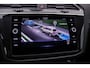 Volkswagen Tiguan Allspace Highline Business R 1.5 TSI 150pk DSG Automaat Trekhaak, Adaptive cruise control, Black Style, Achteruitrijcamera, LED koplampen, Navigatie