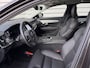 Volvo V90 T8 AWD 455pk Ultra Dark Panorama dak / HUD / 360 camera / Stoel/- stuurverwarming /