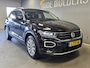 Volkswagen T-Roc 2.0 TSI 190PK 4Motion Sport | Trekhaak | Camera | Stoelverwarming | Digidash | Led |