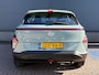Hyundai Kona 1.6 GDI HEV Comfort Afneembare Trekhaak / 1100 kg Trekgewicht / 1e Eigenaar / Hybride / Automaat / Adaptieve cruise control / Achteruitrijcamera / Parkeersensoren / Navigatiesysteem / Apple CarPlay & Android Auto / Climate control / 16 inch lichtmetalen velgen / Lane assist / Highway Driving Assist / LED-dagrijverlichting / Regensensor / Schakelpaddles / Hyundai Bluelink / Multifunctioneel stuurwiel