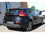 Volvo V40 T3 Automaat Dynamic Edition | Autonomous emergency braking | Cruise control | Electronic climate control | 17" lichtmetalen velgen | Voorstoelen verwarmd | Regensensor | Schakelpaddles | DAB ontvanger |