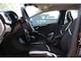Volvo V40 T3 Automaat Dynamic Edition | Autonomous emergency braking | Cruise control | Electronic climate control | 17" lichtmetalen velgen | Voorstoelen verwarmd | Regensensor | Schakelpaddles | DAB ontvanger |