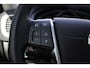 Volvo V40 T3 Automaat Dynamic Edition | Autonomous emergency braking | Cruise control | Electronic climate control | 17" lichtmetalen velgen | Voorstoelen verwarmd | Regensensor | Schakelpaddles | DAB ontvanger |