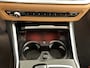 BMW 3-Serie 330e 292PK High Exe. Schuif-kanteldak/Leder/M-sport-stoelen