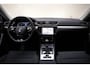 Skoda Superb COMBI 1.4 TSI PHEV Business Edition Aut. [ LED Apple/Android Trekhaak Camera ]