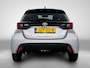 Toyota Yaris 1.5 Hybrid 115 Dynamic Comfort Pack | BTW voertuig | Dodehoek detectie | Stoel+stuurverwarming | Parkeersensoren voor+achter | Draadloze telefoonlader | Navigatie | Apple CarPlay/Android Auto |