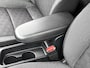 Toyota Yaris 1.5 Hybrid 115 Dynamic Comfort Pack | BTW voertuig | Dodehoek detectie | Stoel+stuurverwarming | Parkeersensoren voor+achter | Draadloze telefoonlader | Navigatie | Apple CarPlay/Android Auto |