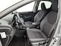 Toyota Yaris 1.5 Hybrid 115 Dynamic Comfort Pack | BTW voertuig | Dodehoek detectie | Stoel+stuurverwarming | Parkeersensoren voor+achter | Draadloze telefoonlader | Navigatie | Apple CarPlay/Android Auto |