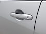Toyota Yaris 1.5 Hybrid 115 Dynamic Comfort Pack | BTW voertuig | Dodehoek detectie | Stoel+stuurverwarming | Parkeersensoren voor+achter | Draadloze telefoonlader | Navigatie | Apple CarPlay/Android Auto |