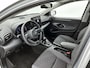 Toyota Yaris 1.5 Hybrid 115 Dynamic Comfort Pack | BTW voertuig | Dodehoek detectie | Stoel+stuurverwarming | Parkeersensoren voor+achter | Draadloze telefoonlader | Navigatie | Apple CarPlay/Android Auto |