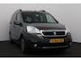 Peugeot Partner Tepee 1.2 PureTech Active/ D-Riem verv: 95.000 KM!/ Trekhaak/ Apple Carplay + Mirrorlink/ Bluetooth/ Airco/ Cruise/ Elek. pakket/ Isofix/ Dakrails/ 2x Schuifdeur.