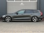 Volvo V60 2.0 B3 R-Design|2020|NAP|Camera|Navi|Stoel en stuurverw.|Elektr koffer|Lipkit|19" LMV