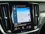 Volvo V60 2.0 B3 R-Design|2020|NAP|Camera|Navi|Stoel en stuurverw.|Elektr koffer|Lipkit|19" LMV