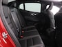 Volvo S60 2.0 B4 Plus Dark (NL-Auto / Pano / Camera / H&K / ACC / Stoel-Stuurverw. / Carplay)