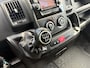 Peugeot Boxer 333 2.2 BlueHDi 120PK *Oprijplaat inklapbaar* NAP|trekhaak 2500KG|cruise|achteruitrijcamera|airco|navi|parkeersensor