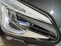 BMW 5-Serie Touring 520i High Executive / M-Sport Pakket / Automaat / Dealer-Onderhouden / Head-Up Display / Vol-Lederen Sportstoelen / Elektr.-Verstelbare Stoelen met Geheugen / Elektr.-Wegklapbare Trekhaak / Cruise-Control / Stoelverwarming / Draadloze-Telefoonlader / Adaptieve LED-Koplampen / Apple-Carplay & Android-Auto / Keyless / Radio-Bluetooth / Navi / Elektr.-Achterklep / PDC V+A met Camera / 18'' LMV / ENZ.