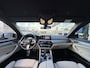 BMW 5-Serie Touring 520i High Executive / M-Sport Pakket / Automaat / Dealer-Onderhouden / Head-Up Display / Vol-Lederen Sportstoelen / Elektr.-Verstelbare Stoelen met Geheugen / Elektr.-Wegklapbare Trekhaak / Cruise-Control / Stoelverwarming / Draadloze-Telefoonlader / Adaptieve LED-Koplampen / Apple-Carplay & Android-Auto / Keyless / Radio-Bluetooth / Navi / Elektr.-Achterklep / PDC V+A met Camera / 18'' LMV / ENZ.