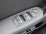 Renault Captur 1.6 E-Tech Plug-in Hybrid 160 Intens | Navigatie | Achteruitrijcamera | Climate Control | Stoelverwarming |
