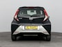 Toyota Aygo 1.0 VVT-i x-play | Dealer onderhouden | Bluetooth | Achteruitrijcamera | Elektrische ramen voor | Elektrische buitenspiegels |