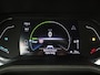 Renault Clio E-Tech Hybrid 140 R.S. Line | Elektrisch verwarmbare voorstoelen | EASY LINK navigatiesysteem met 9,3”  touchscreen incl. Apple CarPlayTM & Android AutoTM | Parkeersensoren v+a met achteruitrijcamera  |  Lichtmetalen wielen 17” ‘Magny Cours’