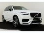 Volvo XC90 T8 RECHARGE AWD R-DESIGN -PANO.DAK|HARMAN/KARDON|360°CAM|STANDKACHEL|HEAD-UP DISP.|SPORTSTOELEN|PRIVACY.GLAS|22"