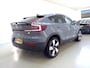 Volvo C40 Recharge Plus 69 kWh | Adaptieve Cruise Control | Panoramadak | Stoel-/Stuurverwarming | Dodehoek Detectie | Parkeercamera | Donker Getint Glas | 20" Velgen | Warmtepomp |