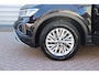 Volkswagen T-Roc 1.5 TSI Life Business O.a: Afn. Trekhaak, Camera, PDC, ACC, Clima, Etc. All-in prijs!