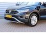 Volkswagen T-Roc 1.5 TSI Life Business O.a: Afn. Trekhaak, Camera, PDC, ACC, Clima, Etc. All-in prijs!
