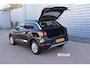 Volkswagen T-Roc 1.5 TSI Life Business O.a: Afn. Trekhaak, Camera, PDC, ACC, Clima, Etc. All-in prijs!