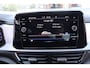 Volkswagen T-Roc 1.5 TSI Life Business O.a: Afn. Trekhaak, Camera, PDC, ACC, Clima, Etc. All-in prijs!