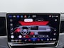 Volkswagen Passat Variant 1.5 eHybrid R-Line | Pano dak | Trekhaak | Camera | Navigatie | Stuur-/Stoelverwarming |
