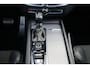 Volvo XC60 2.0 T5 AWD R-Design | Trekhaak | 360 Graden Camera | Parkeerassistent | Parkeerverwarming | Harman Kardon Audio | Panoramadak | Stoelverwarming | LED Koplampen Adaptief | Keyless Entry | Elektrische Achterklep | Navigatie | Apple Carplay | Android Auto