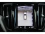 Volvo XC60 2.0 T5 AWD R-Design | Trekhaak | 360 Graden Camera | Parkeerassistent | Parkeerverwarming | Harman Kardon Audio | Panoramadak | Stoelverwarming | LED Koplampen Adaptief | Keyless Entry | Elektrische Achterklep | Navigatie | Apple Carplay | Android Auto