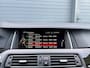 BMW 5-Serie F10 520i 184pk High Executive | M SPORT | Automaat | Pano | Comfortstoelen | Dealeronderhouden | Carbonschwarz |