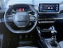 Peugeot 2008 1.2 PureTech Allure 2e Eigenaar|Navi|Camera|Carplay|D-riem vv in 2025|Trekhaak|Cruise|PDC V+A|Elek ramen|Dealer onderhouden|N.A.P|APK tot 07-2028