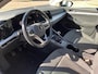 Volkswagen Golf 1.0 TSI Life Climatronic Parkeersensoren Navigatie