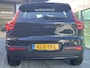 Volvo XC40 2.0 B4 Plus Black Edition Mild hybrid, Automaat, Panoramadak, Leder-nubuck bekleding, Driver assist, Adaptive cruise, BLIS, Parkeercamera, Stoelverwarming, Stuurverwarming, Park assist voor- en achter, 20 inch wielen