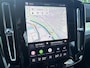Volvo XC40 2.0 B4 Plus Black Edition Mild hybrid, Automaat, Panoramadak, Leder-nubuck bekleding, Driver assist, Adaptive cruise, BLIS, Parkeercamera, Stoelverwarming, Stuurverwarming, Park assist voor- en achter, 20 inch wielen