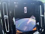 Volvo XC40 2.0 B4 Plus Black Edition Mild hybrid, Automaat, Panoramadak, Leder-nubuck bekleding, Driver assist, Adaptive cruise, BLIS, Parkeercamera, Stoelverwarming, Stuurverwarming, Park assist voor- en achter, 20 inch wielen