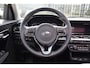 Kia Niro EV e-Niro DynamicPlusLine 64 kWh Nederlandse auto/Panoramadak/Afneembare trekhaak/Apple carplay/Achteruitrijcamera/Stoelverwarming/Stuurverwaming/Navigatie/Keyless