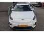 Kia Niro EV e-Niro DynamicPlusLine 64 kWh Nederlandse auto/Panoramadak/Afneembare trekhaak/Apple carplay/Achteruitrijcamera/Stoelverwarming/Stuurverwaming/Navigatie/Keyless
