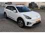 Kia Niro EV e-Niro DynamicPlusLine 64 kWh Nederlandse auto/Panoramadak/Afneembare trekhaak/Apple carplay/Achteruitrijcamera/Stoelverwarming/Stuurverwaming/Navigatie/Keyless
