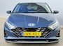 Hyundai i20 1.0 T-GDI 100pk Premium | Carplay | Climate control | Cruise control | Stoel/stuurverwarming | Camera | Parkeersensoren | DAB | Premium Audio | Lichtmetalen velgen | Navigatie