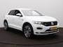 Volkswagen T-Roc 1.5 TSI Sport LED - Stoelverwarming - Trekhaak - PDC - Climatronic - Apple Carplay/Android Auto