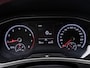 Volkswagen T-Roc 1.5 TSI Sport LED - Stoelverwarming - Trekhaak - PDC - Climatronic - Apple Carplay/Android Auto