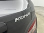Hyundai Kona Fashion 64kWh | 1ste eigenaar | ACCU 100% | Dodehoekdetectie | Camera | AppleCarPlay/Android | AUTOMAAT