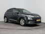 Hyundai Kona Fashion 64kWh | 1ste eigenaar | ACCU 100% | Dodehoekdetectie | Camera | AppleCarPlay/Android | AUTOMAAT