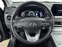 Hyundai Kona Fashion 64kWh | 1ste eigenaar | ACCU 100% | Dodehoekdetectie | Camera | AppleCarPlay/Android | AUTOMAAT