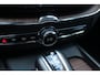 Volvo XC60 T5 Inscription | Luchtvering | Trekhaak, inklapbaar | Stoelverwarming | Adaptieve cruise control | BLIS | Elektrisch verstelbare voorstoelen met geheugenfunctie | 19 inch. lichtmetalen velgen | Keyless entry